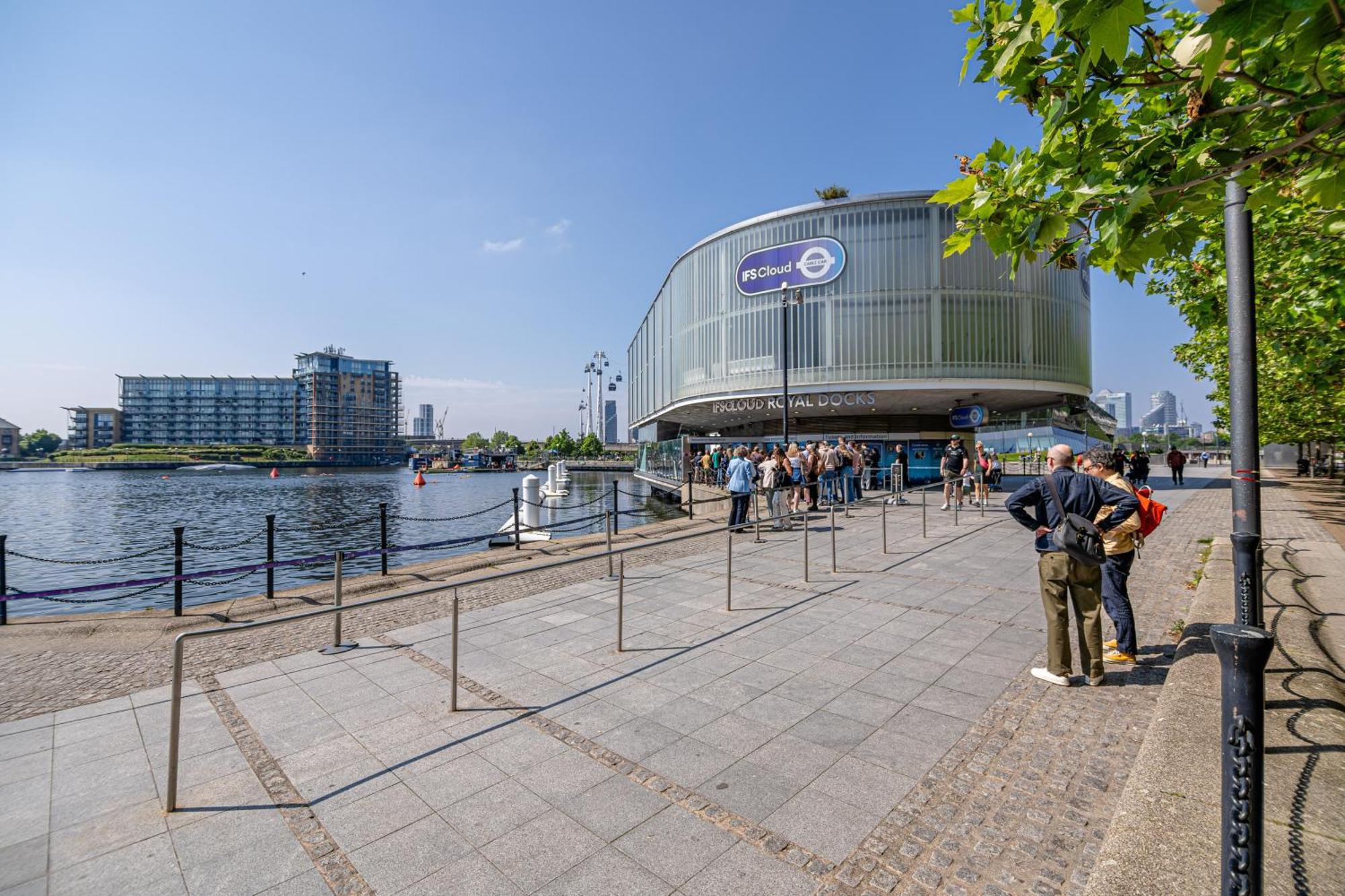 London Excel Waterfront Serenity Apartment Exterior photo